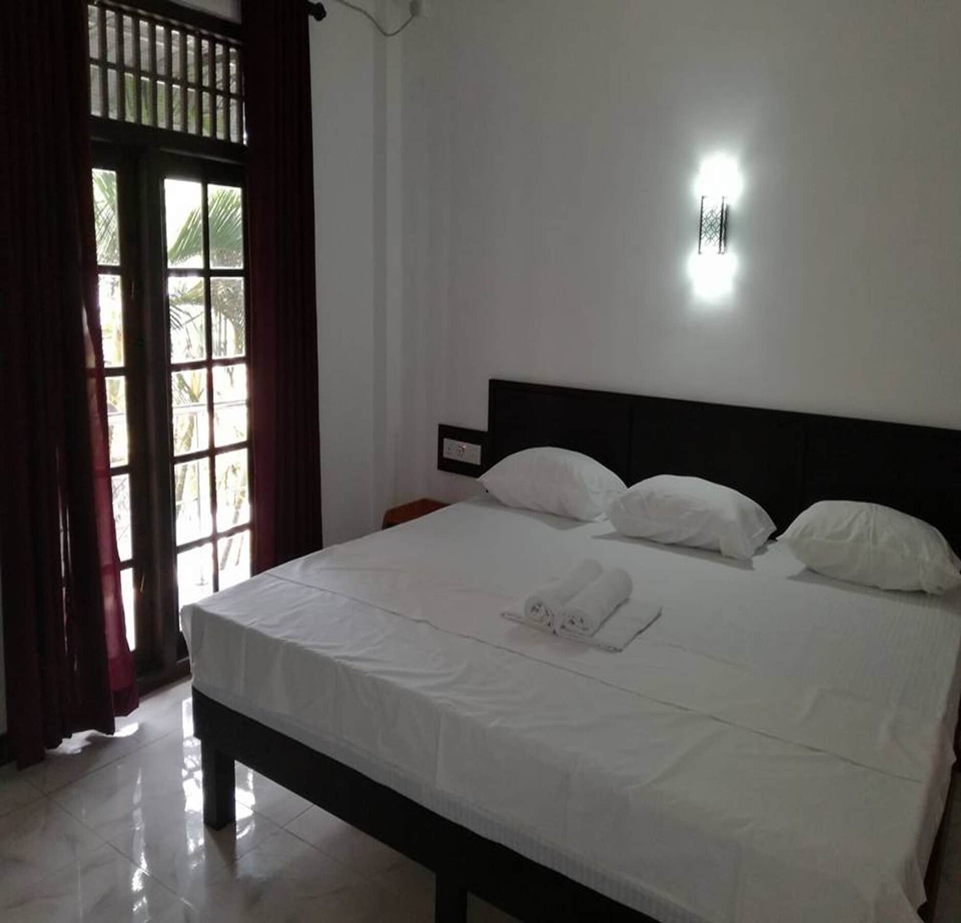 Myr-O Homestay Kombichankulama Exterior photo